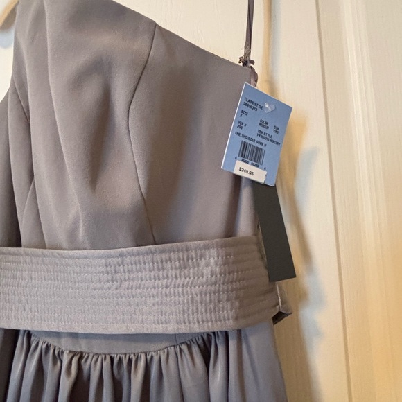 NWT Vera Wang Bridesmaid dress - Picture 4 of 6